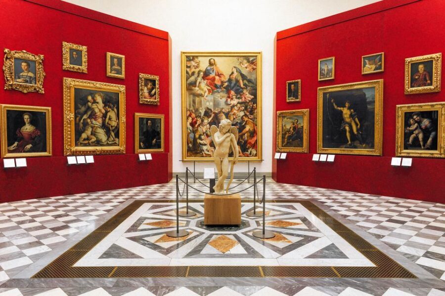 Florence: Uffizi Guided Tour with Skip-the-Line Entry Ticket - Small-Group Pace: Staying Together Without Losing the Experience